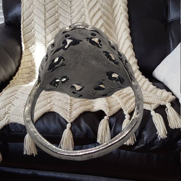 .👣4/$20. Silver Tone Ring with Black Resin Center Accent Stone - Picture 5 of 5